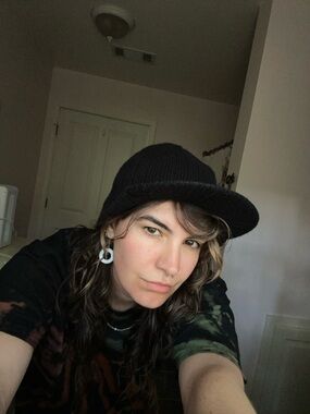 Vintage Y2K Black Brimmed Beanie Visor hat Emo Skater Grunge 2000s Streetwear